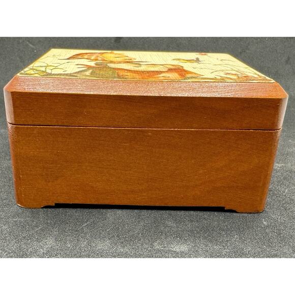 Vintage REUGE Switzerland Musical Box, Doctor Zhivago App 4”x 3” Child & Bird - Picture 7 of 11